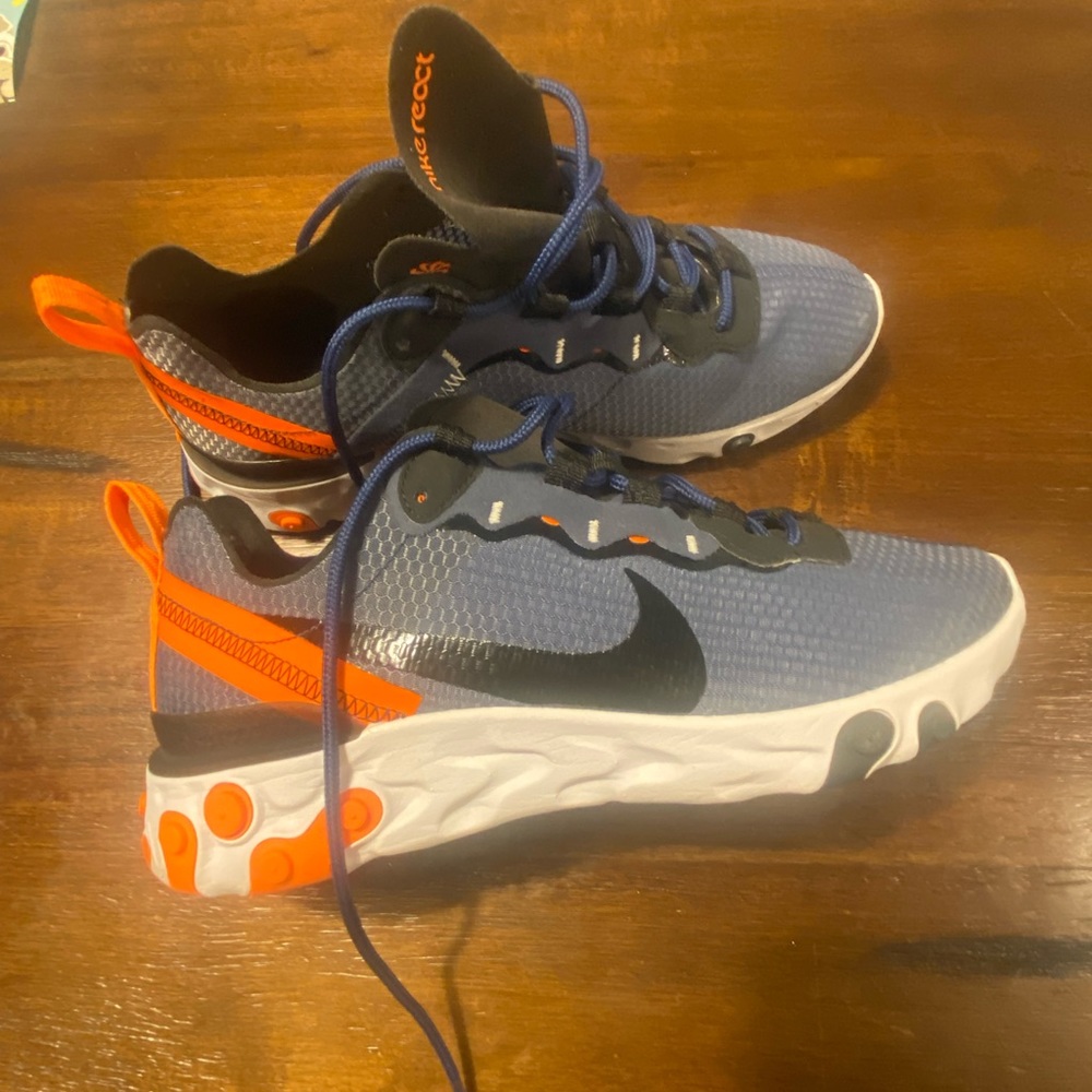 Kids Men’s 6.5 Nike Element React